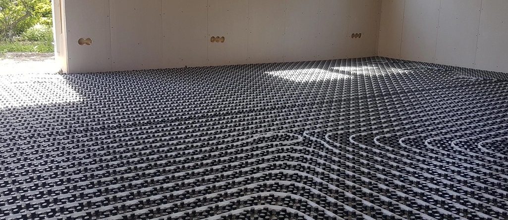 Voorbeeld vloerverwarming middels geisoleerde Noppenplaten